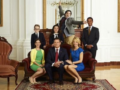 Josh Gad, Jenna Elfman, Amara Miller, Bill Pullman, Benjamin Stockham, Martha MacIsaa Photo