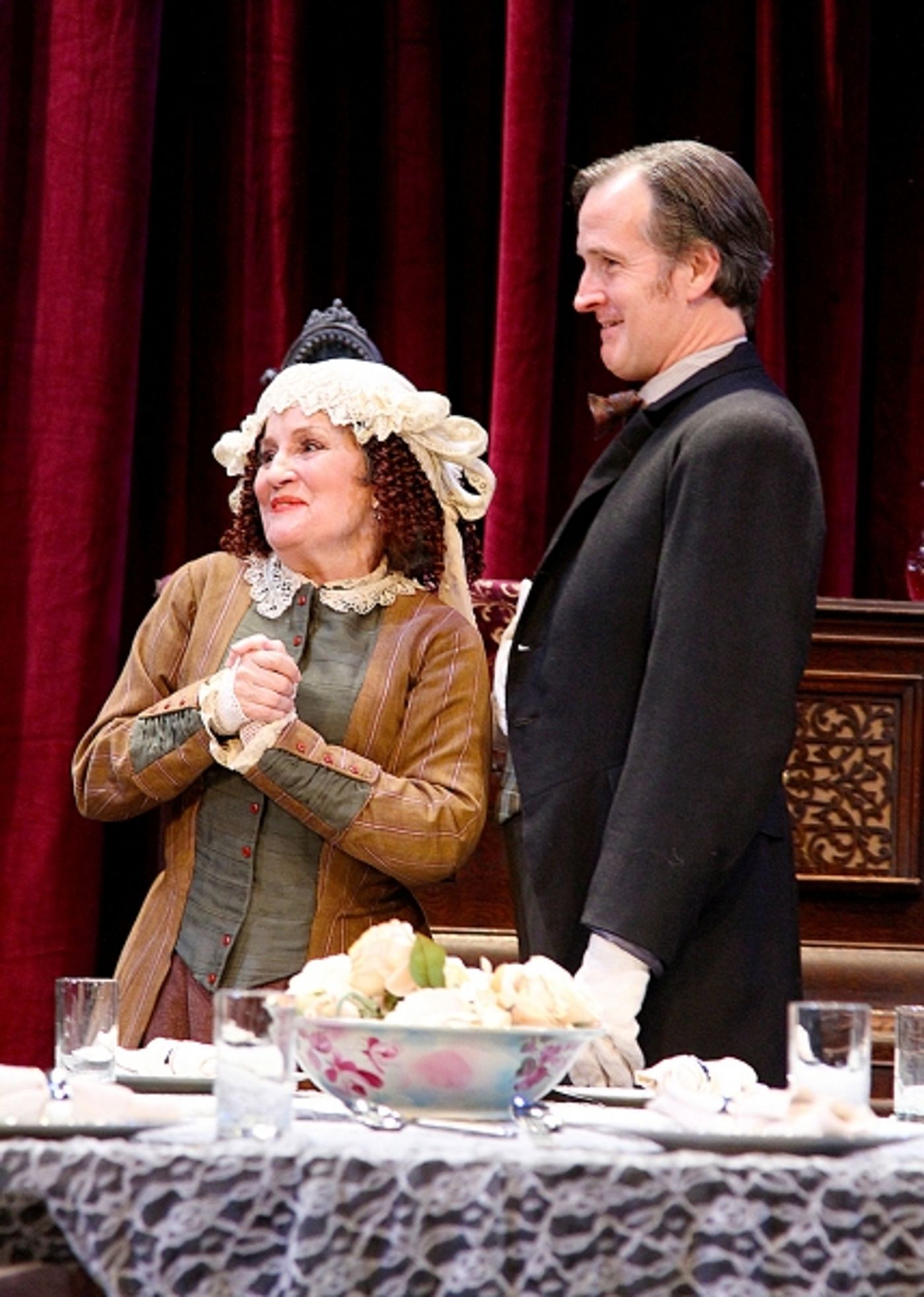 Photo Flash: First Look at Shakespeare Theatre of New Jersey's TRELAWNY OF THE WELLS  Image