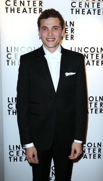 Karl Glusman Photo