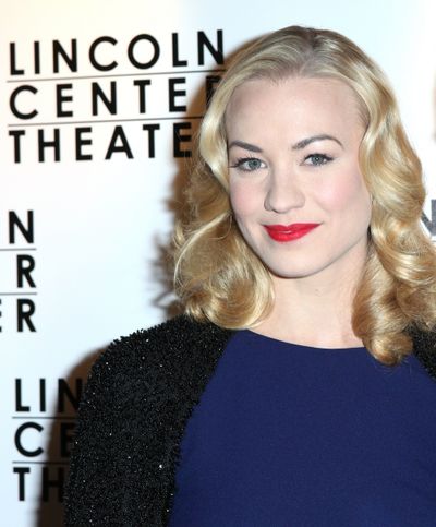 Yvonne Strahovski Photo