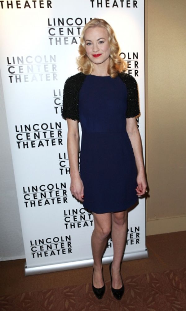 Yvonne Strahovski Photo