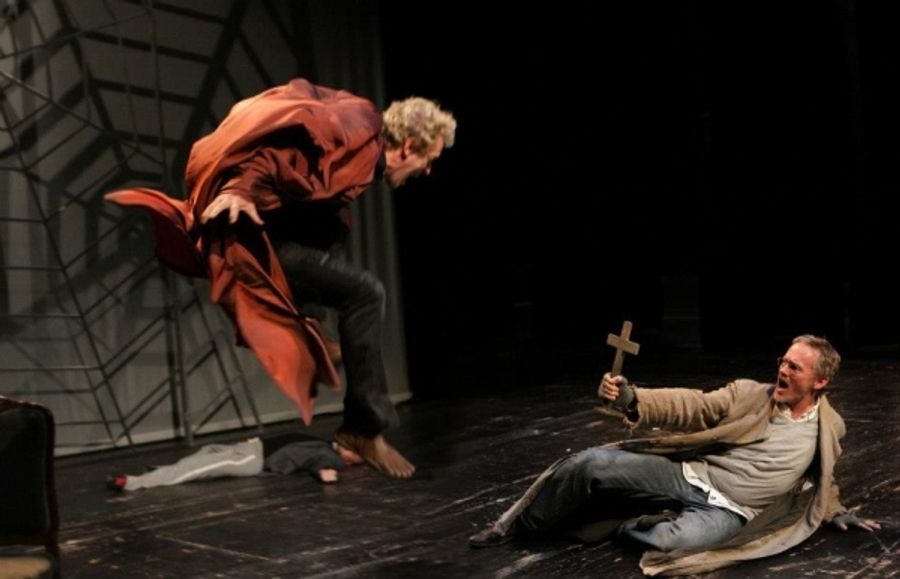Photo Flash: First Look at DRACULA at Theatre Pforzheim Image