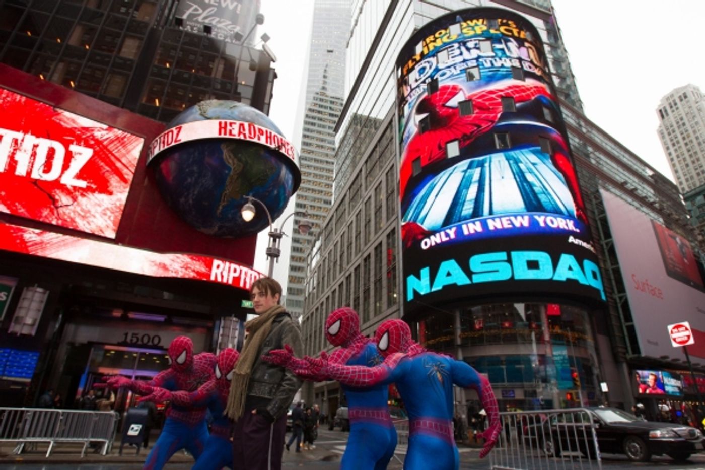 Photo Flash: Reeve Carney and SPIDER-MAN Cast Ring NASDAQ Bell!  Image