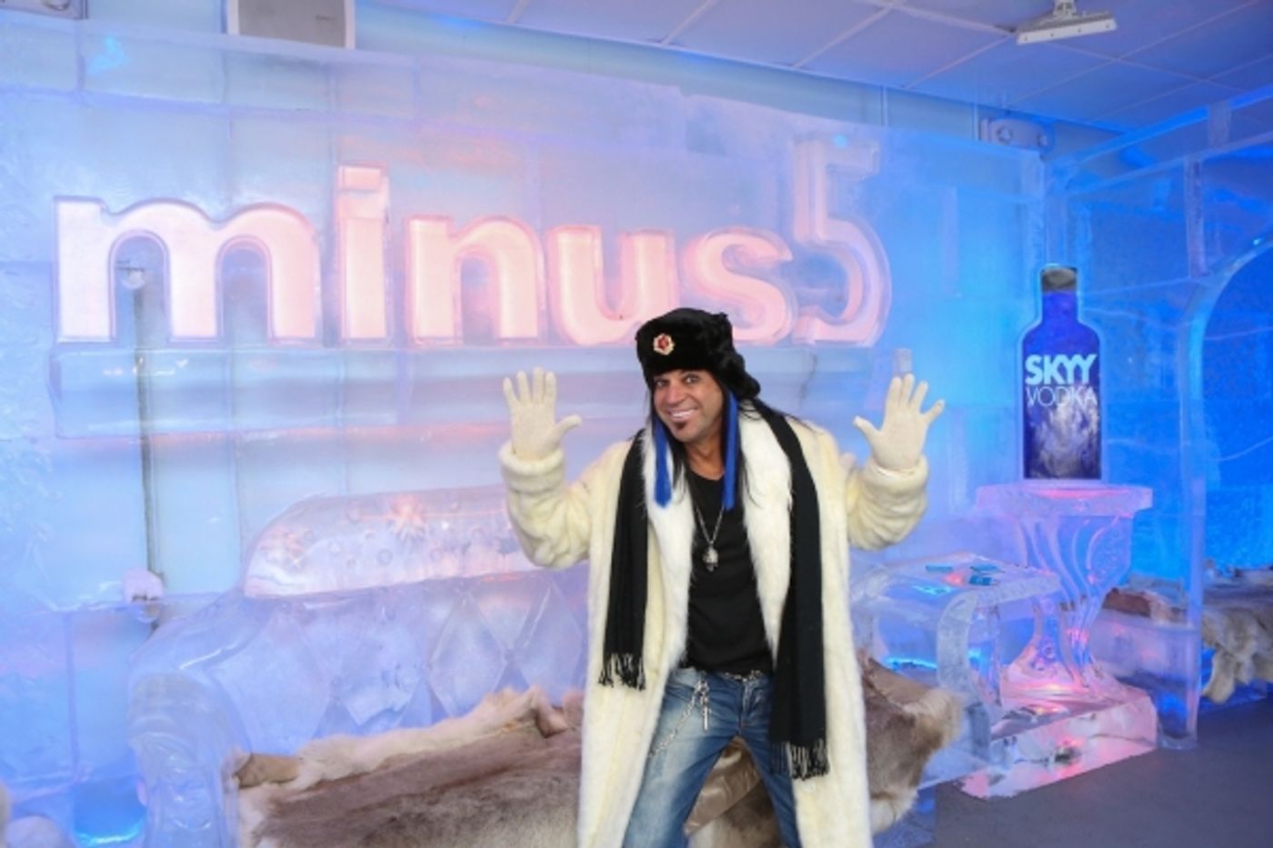 Photo Flash: Carrot Top, Michael Godard and More at Minus5 Ice Bar's Winter Wonderland Experience  Image