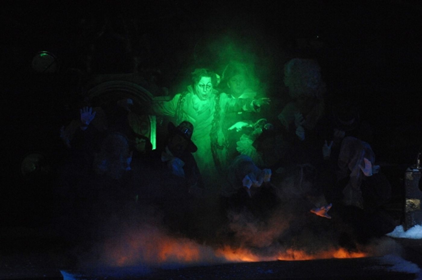 Photo Flash: Tom Atkins and More in Pittsburgh CLO's A MUSICAL CHRISTMAS CAROL, Opening Tonight  Image