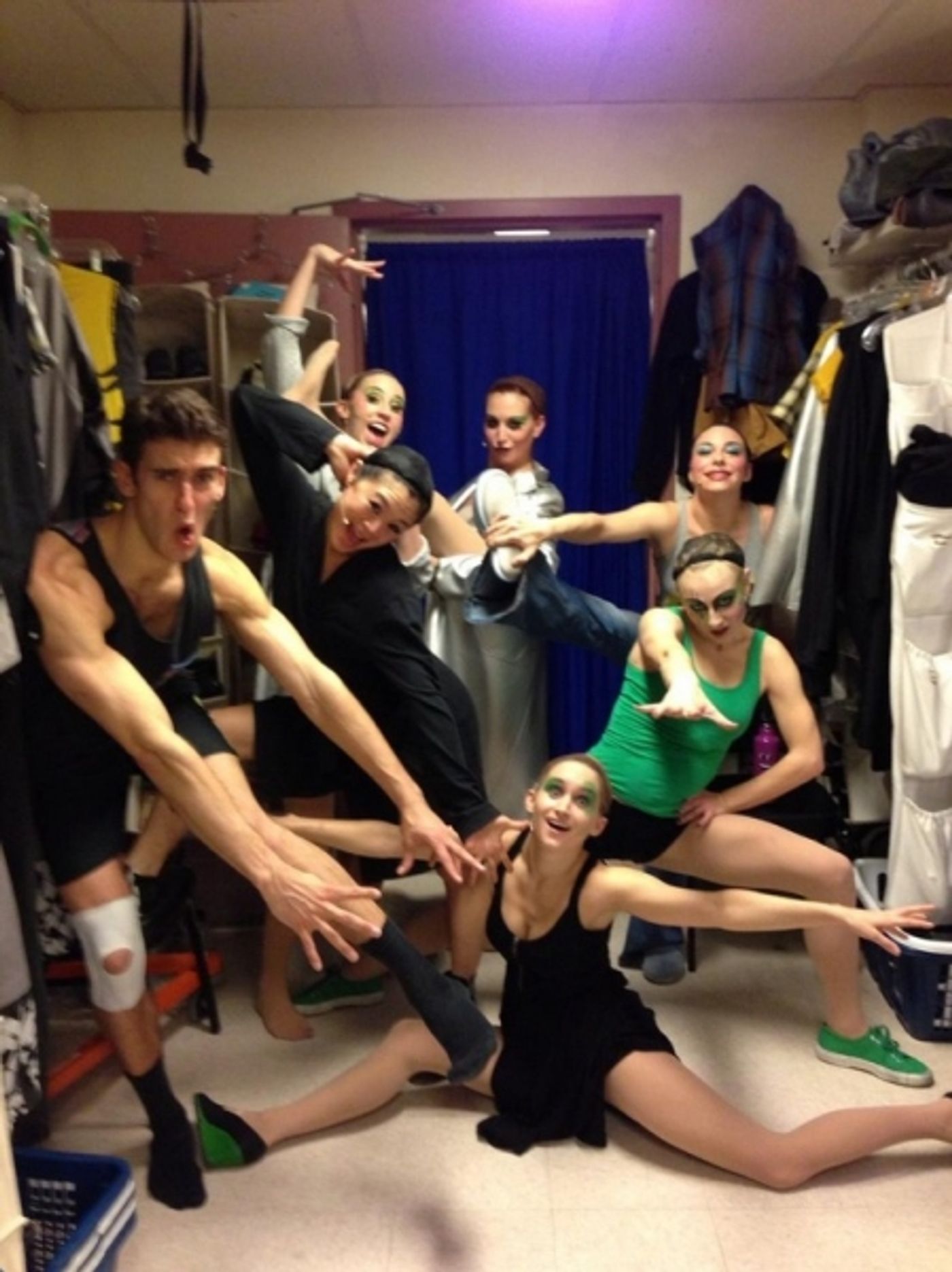 Photo Flash: Saturday Intermission Pics, December 8 - Broadway Does Hanukkah!  Image