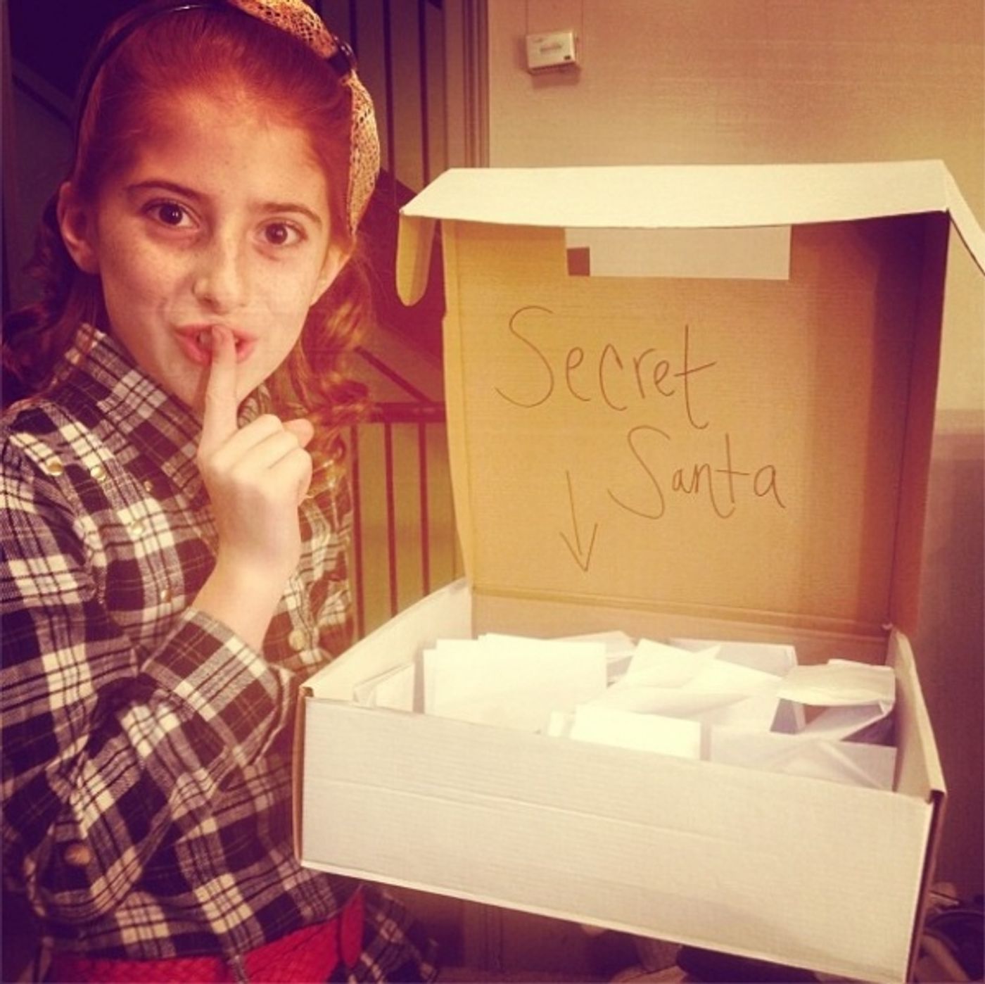 Photo Flash: Saturday Intermission Pics, December 8 - Broadway Does Hanukkah!  Image