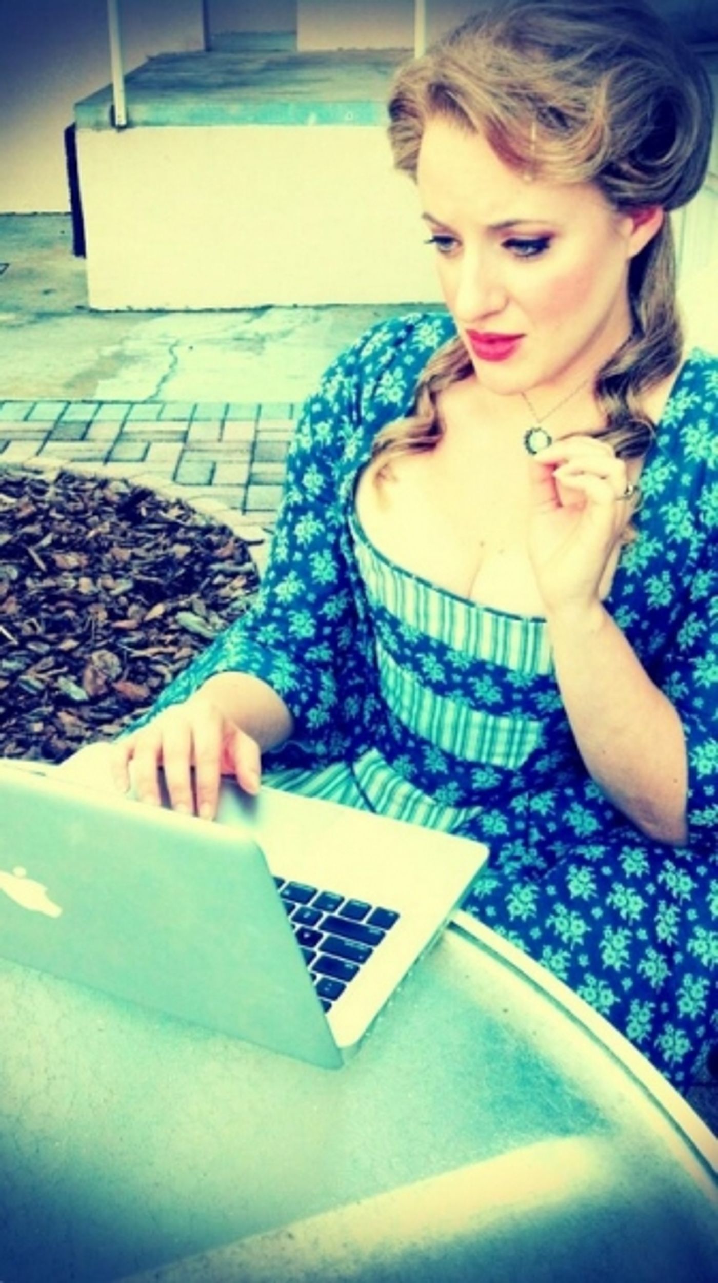 Photo Flash: Saturday Intermission Pics, December 8 - Broadway Does Hanukkah!  Image