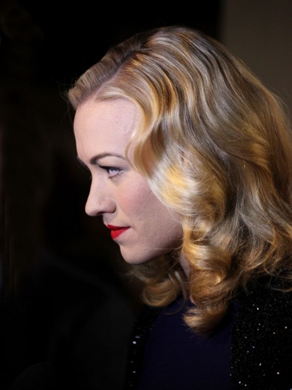 Yvonne Strahovski Photo