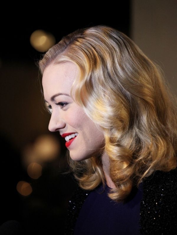 Yvonne Strahovski Photo