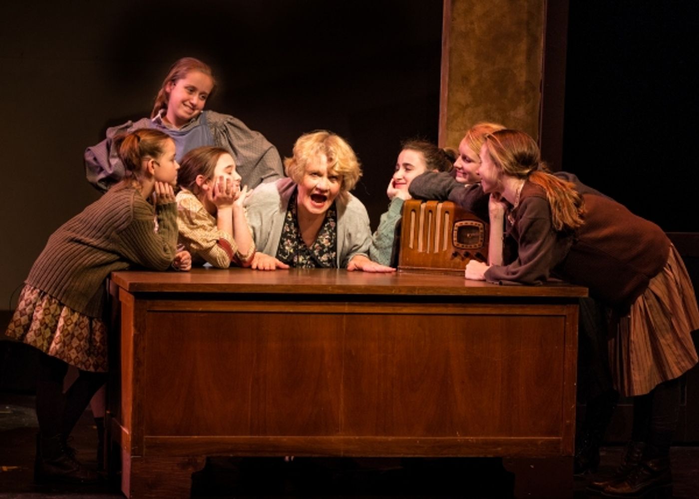 Photo Flash: First Look at Beck Center for the Arts' ANNIE  Image