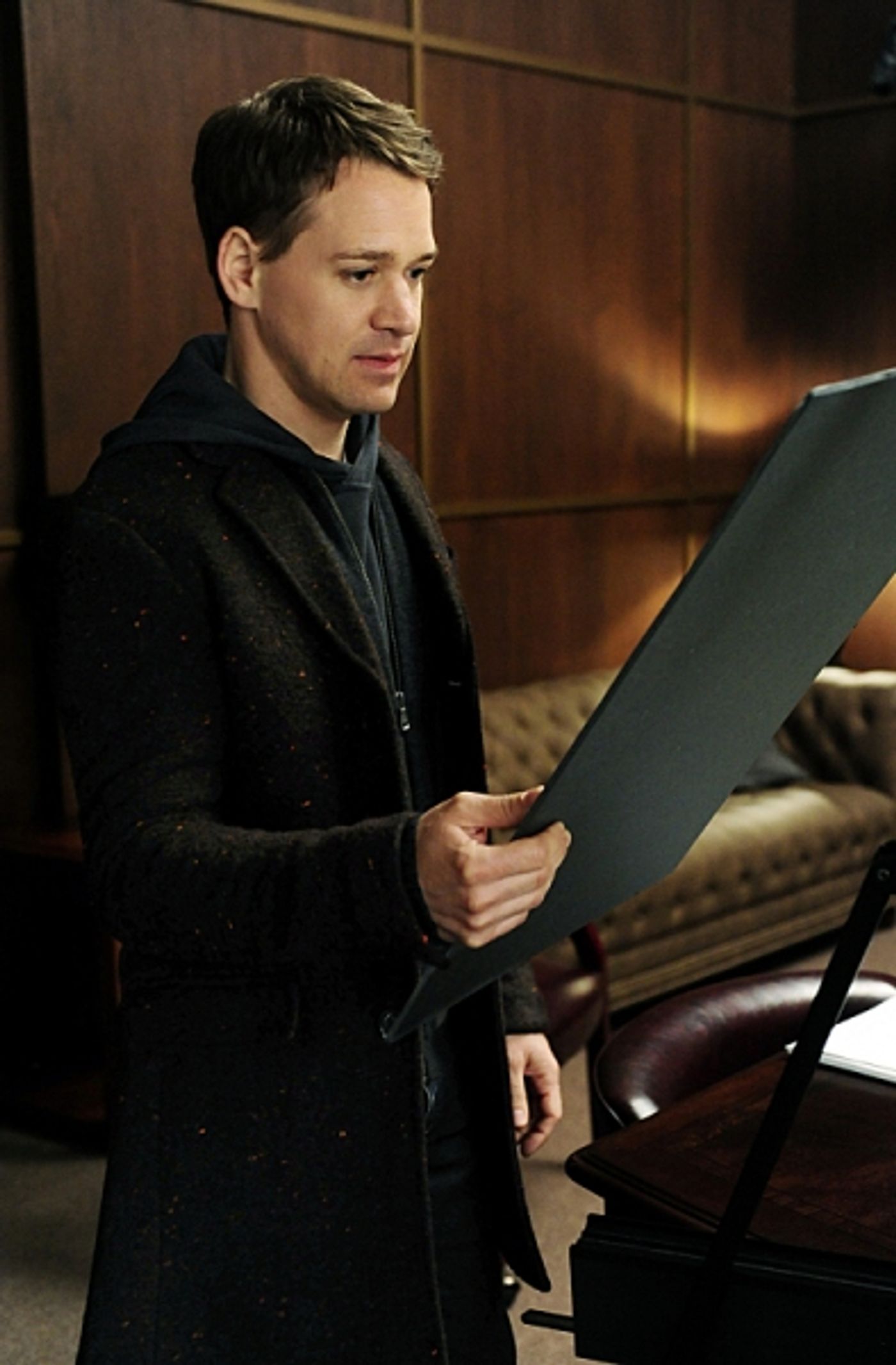 Photo Flash: T.R. Knight Guests on THE GOOD WIFE, Airs 1/6  Image