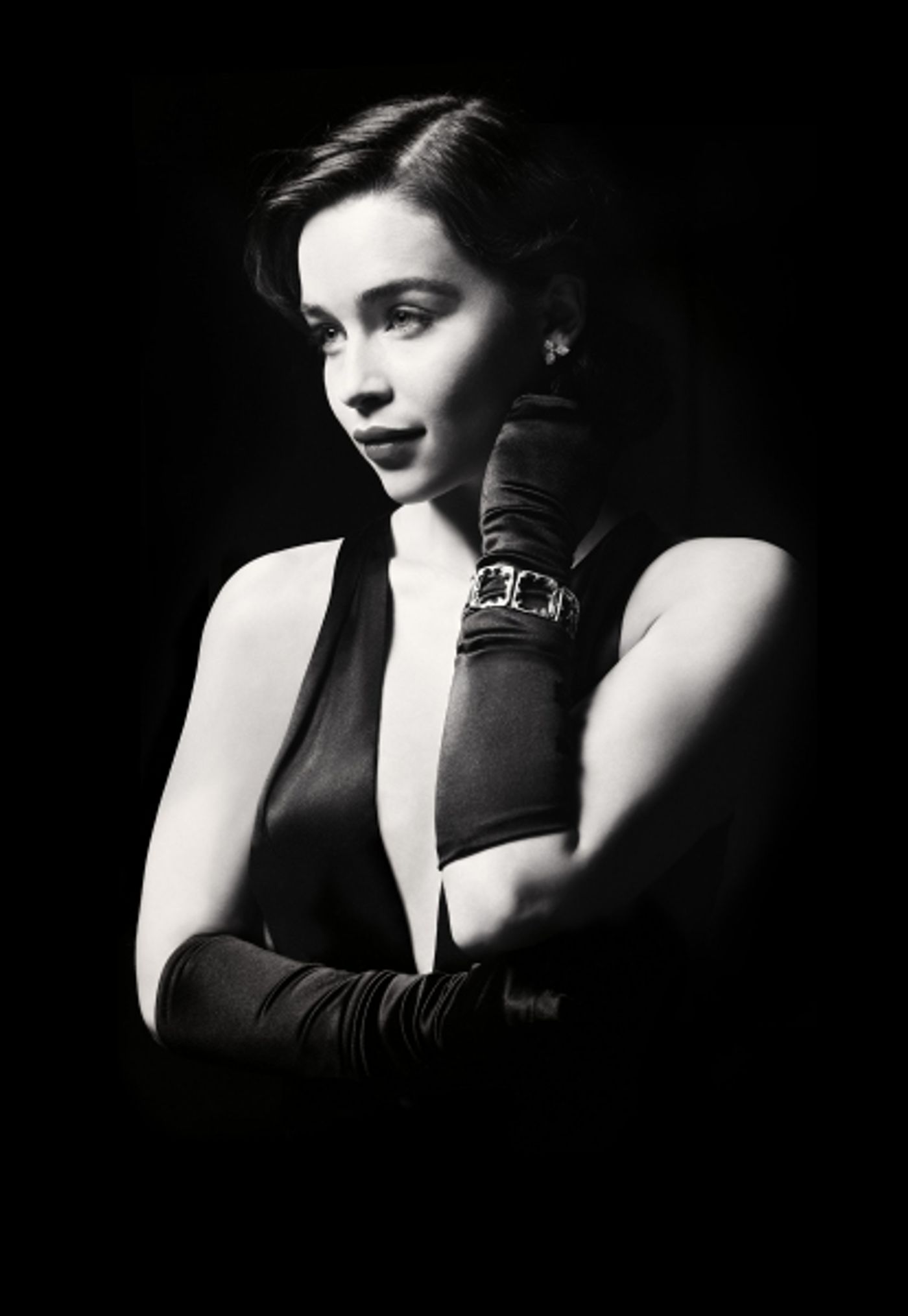 Photo Flash: First Look at Emilia Clarke as 'Holly Golightly' in BREAKFAST AT TIFFANY'S! Image