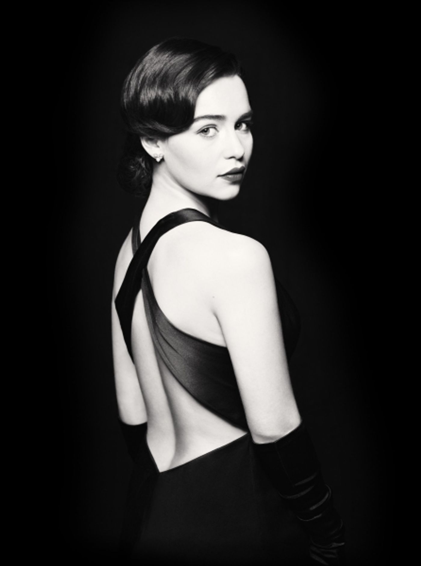 Photo Flash: First Look at Emilia Clarke as 'Holly Golightly' in BREAKFAST AT TIFFANY'S! Image