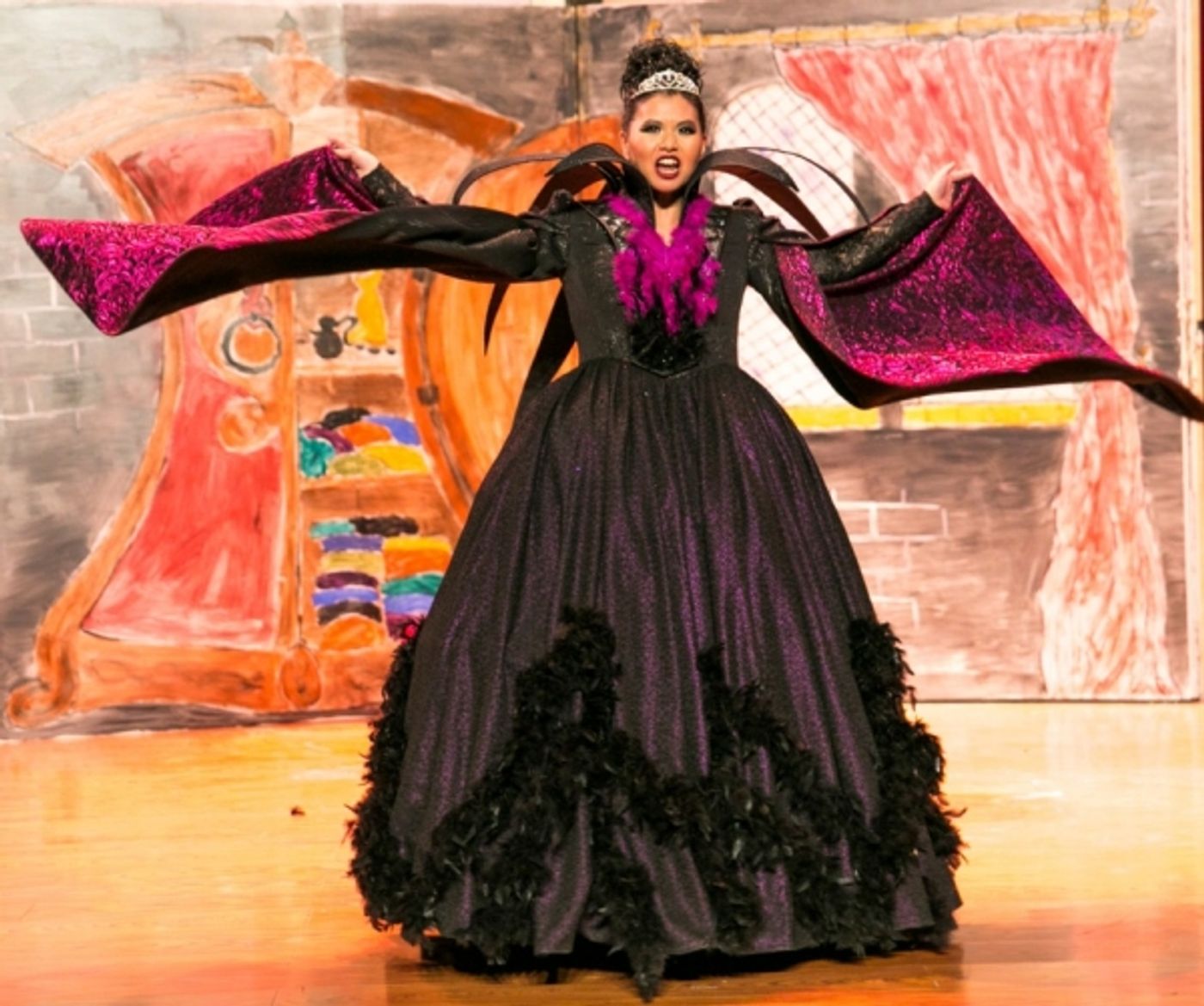 Photo Flash: First Look at Beijing Playhouse's SNOW WHITE Onstage  Image