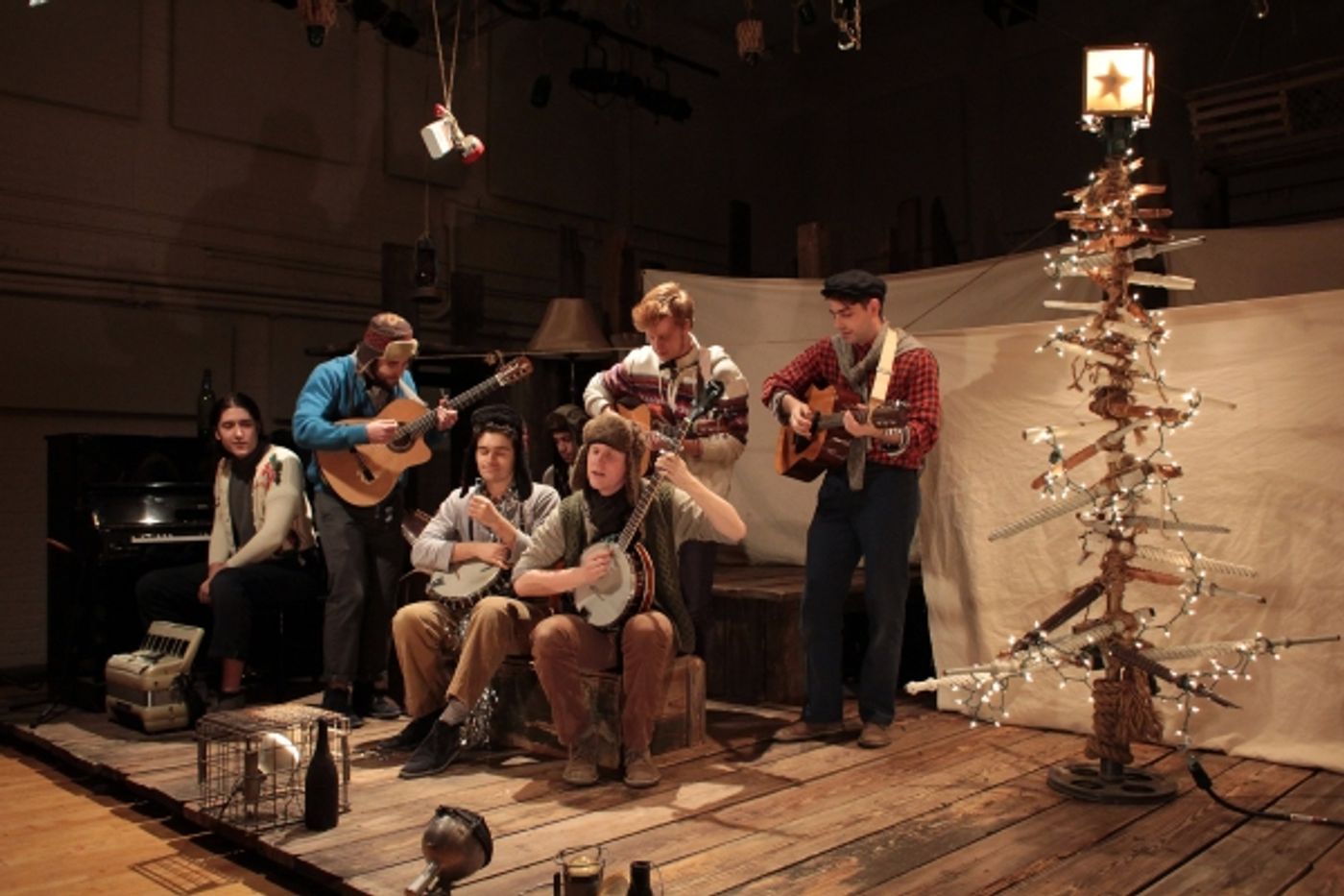 Photo Coverage: PigPen Theatre Co. Lights Un-Rockefeller Center Christmas Tree  Image