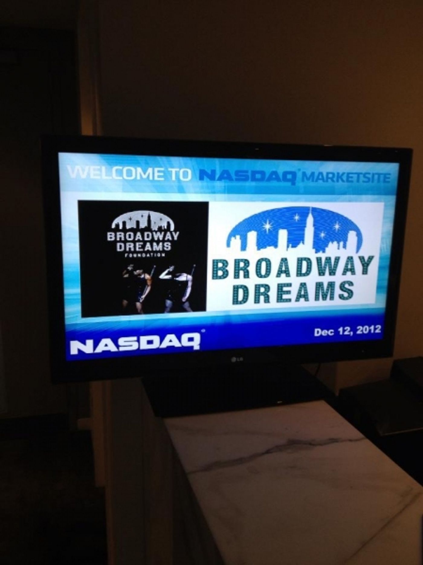 Photo Flash: Tony Vincent & Broadway Dream Foundation Ring NASDAQ Bell  Image