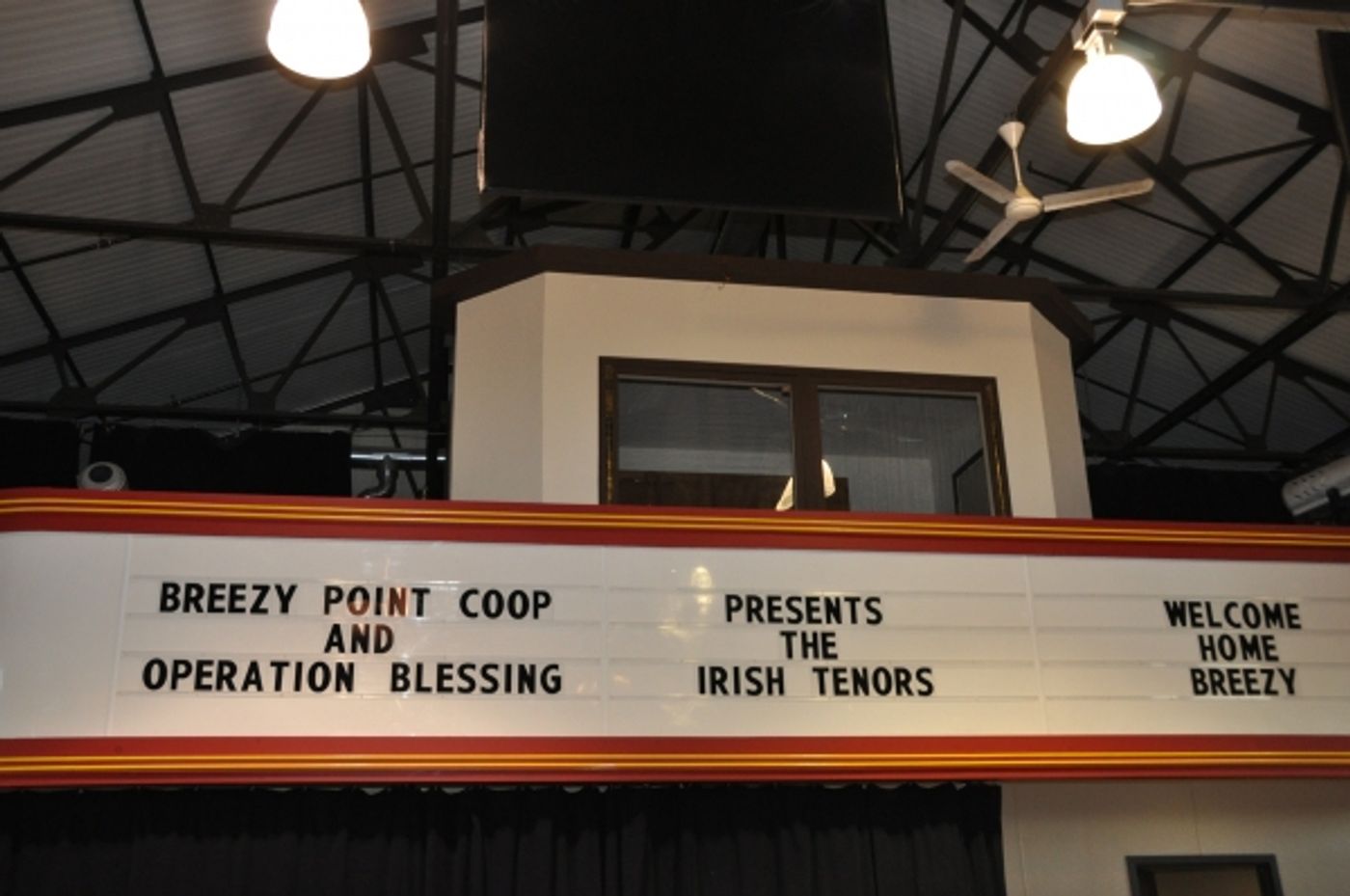 Photo Coverage: The Irish Tenors Visit Hurricane Sandy Victims in Breezy Point  Image