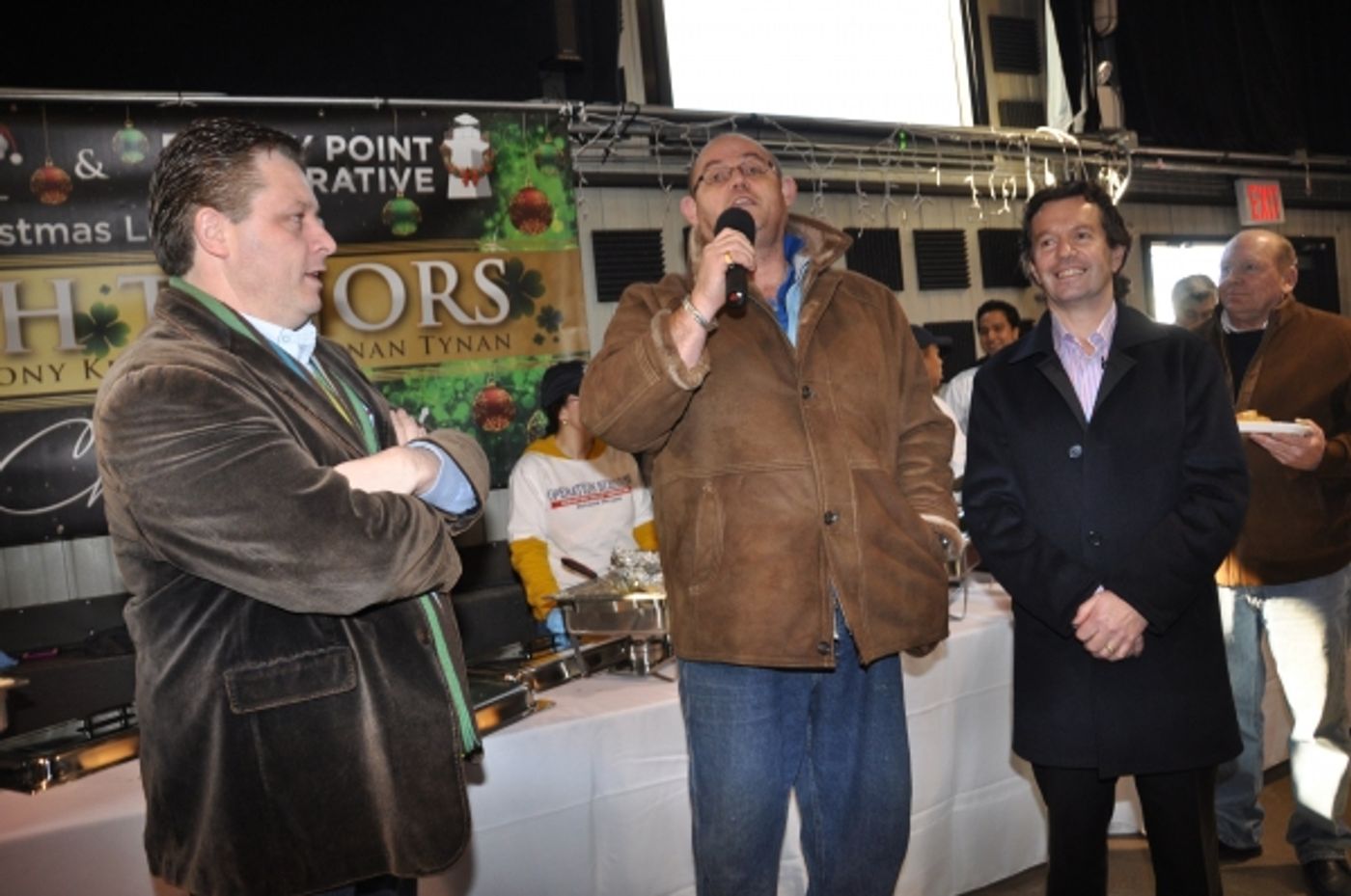 Photo Coverage: The Irish Tenors Visit Hurricane Sandy Victims in Breezy Point  Image