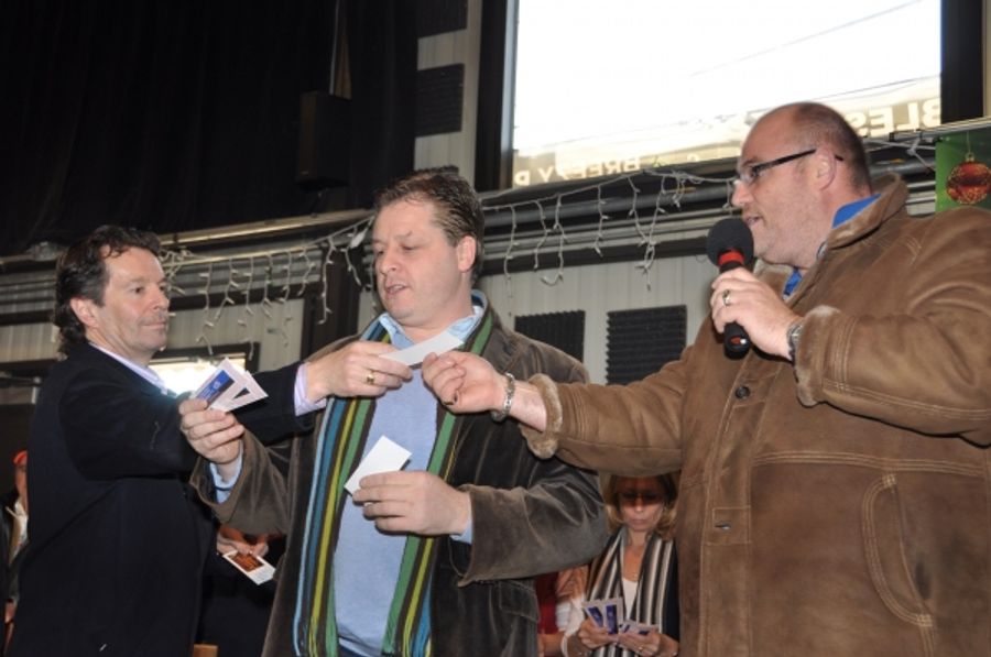 Photo Coverage: The Irish Tenors Visit Hurricane Sandy Victims in Breezy Point Image