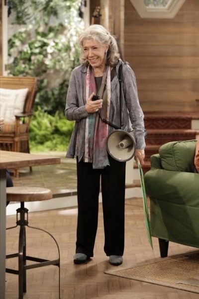 LILY TOMLIN Photo