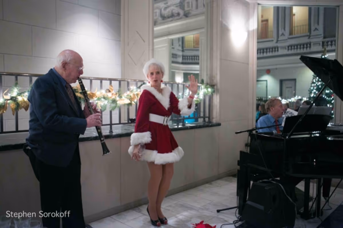 Emery Lewis at Jamie deRoy & Residents Perform at Alwyn Court