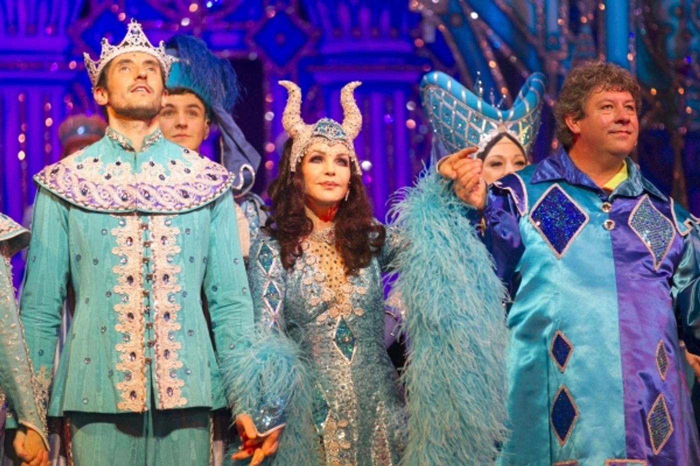 Photo Flash: Priscilla Presley- Led SNOW WHITE Panto Opens at New Wimbledon Theatre  Image