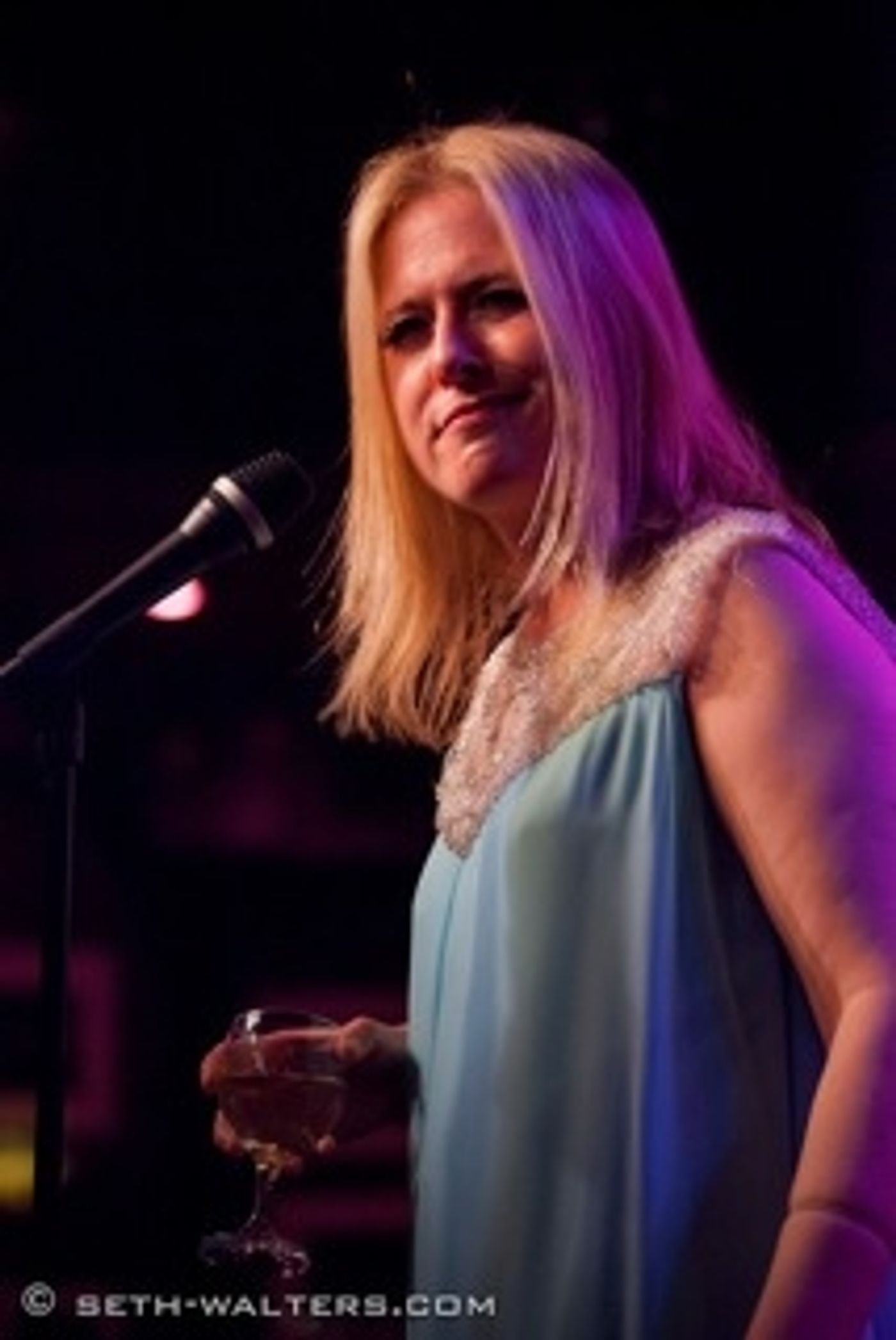Photo Flash: Lisa Lambert Plays Broadway at Birdland  Image