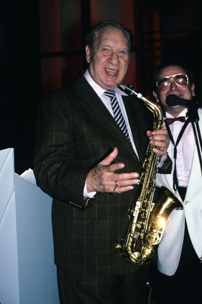 Henny Youngman Photo