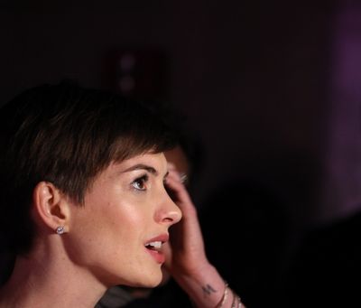 Anne Hathaway Photo