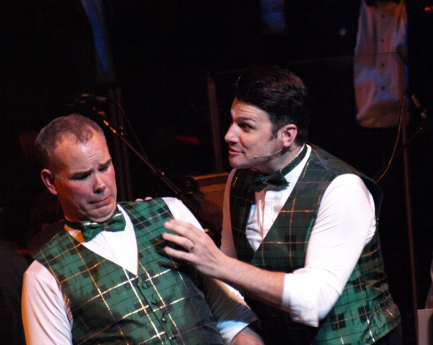 Photo Coverage: Liza Minnelli with MenAlive in A WINTER SPECTACULAR Opening Night at Segerstrom Hall Photo Coverage: Liza Minnelli with MenAlive in A WINTER SPECTACULAR Opening Night at Segerstrom Hall Image