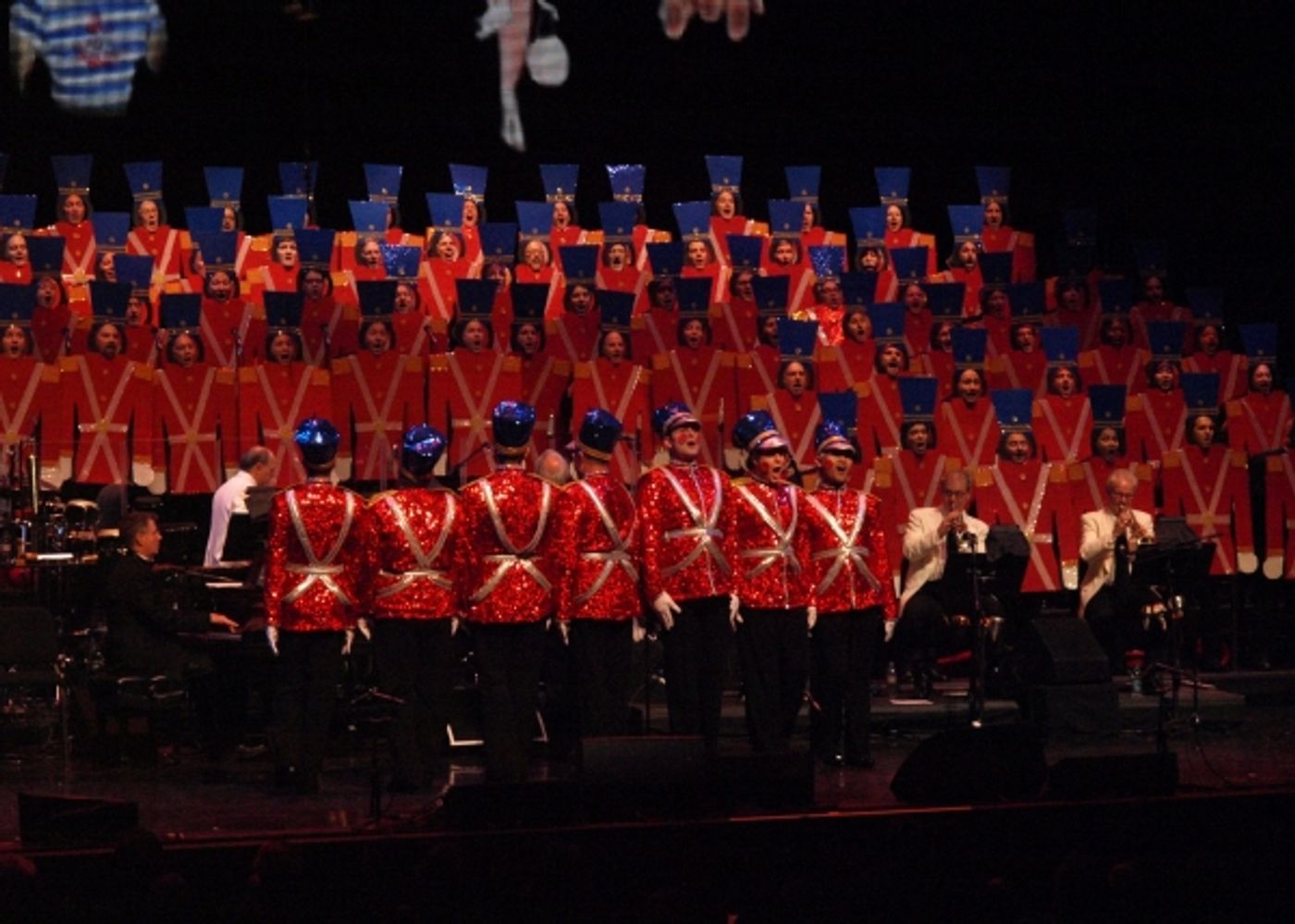 Photo Coverage: Liza Minnelli with MenAlive in A WINTER SPECTACULAR Opening Night at Segerstrom Hall Photo Coverage: Liza Minnelli with MenAlive in A WINTER SPECTACULAR Opening Night at Segerstrom Hall Image