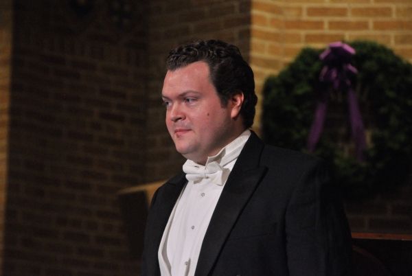 Photo Coverage: Tenor Karl Scully Performs in Bay Shore, NY — photo 4 of 13