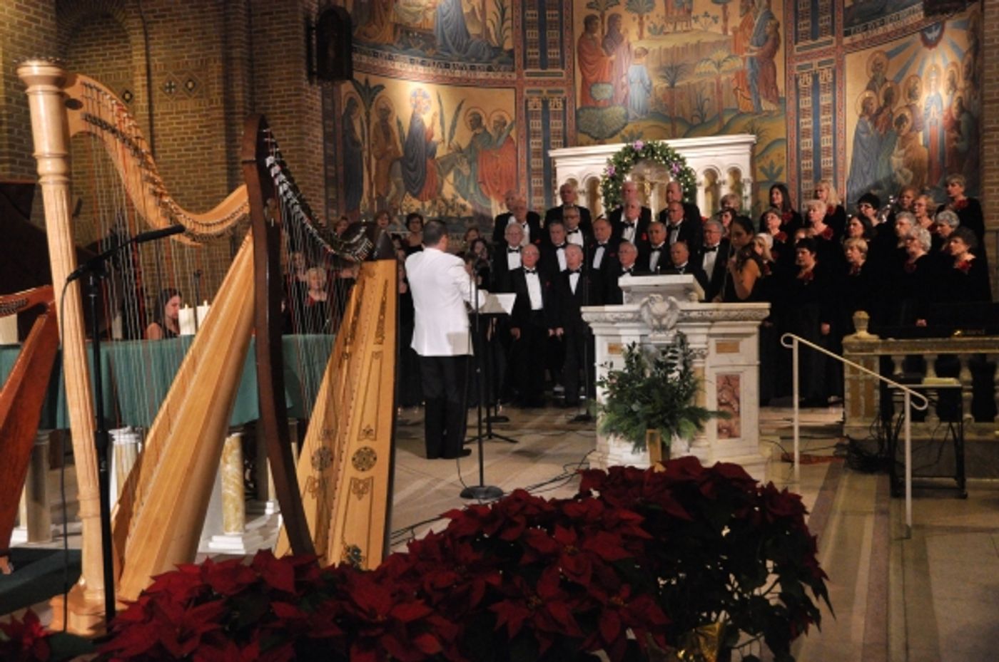 Photo Coverage: Tenor Karl Scully Performs in Bay Shore, NY  Image