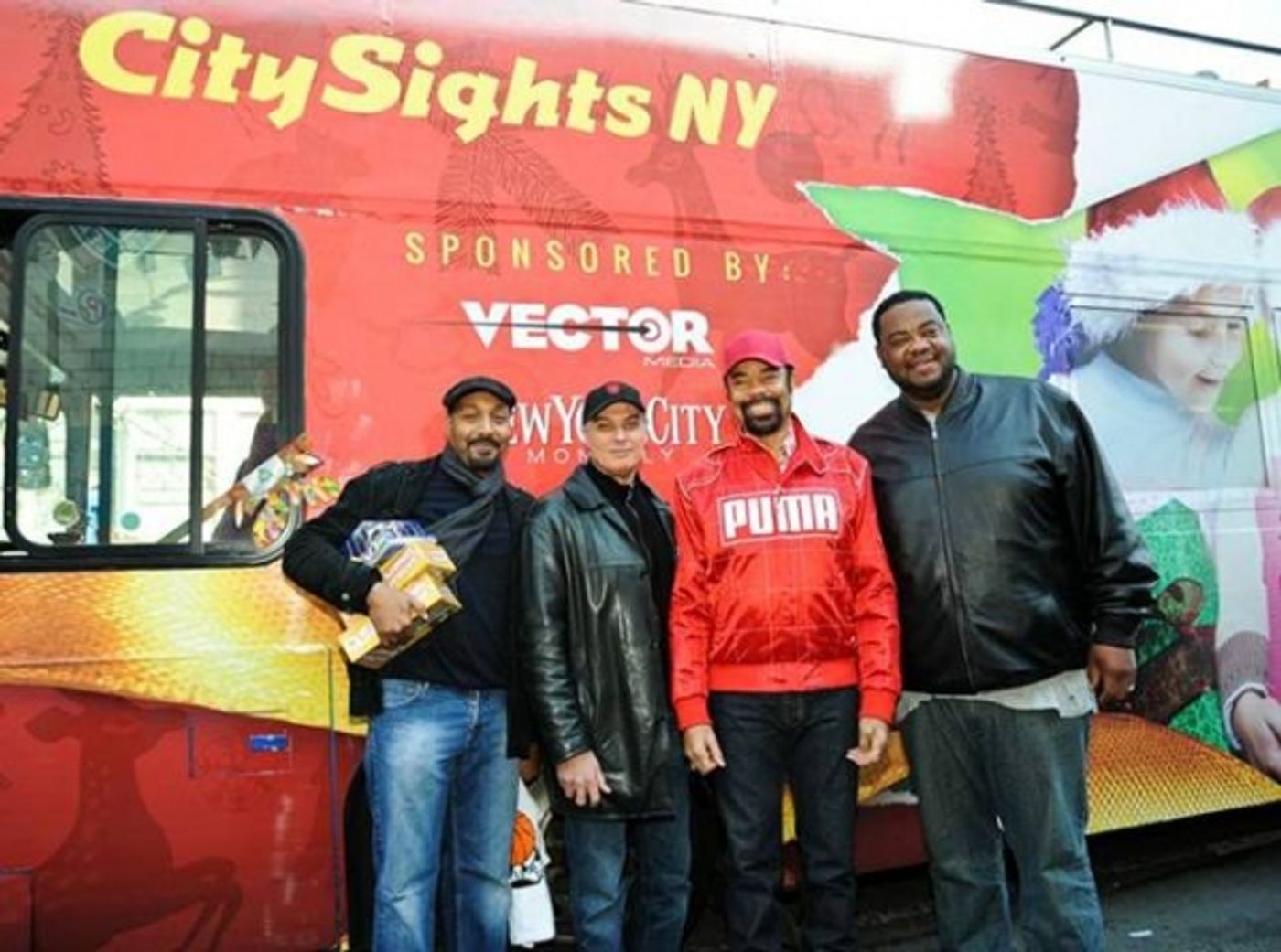 Photo Flash: Jesse L. Martin, Robert Cuccioli and More Give Back for the Holiday Season  Image
