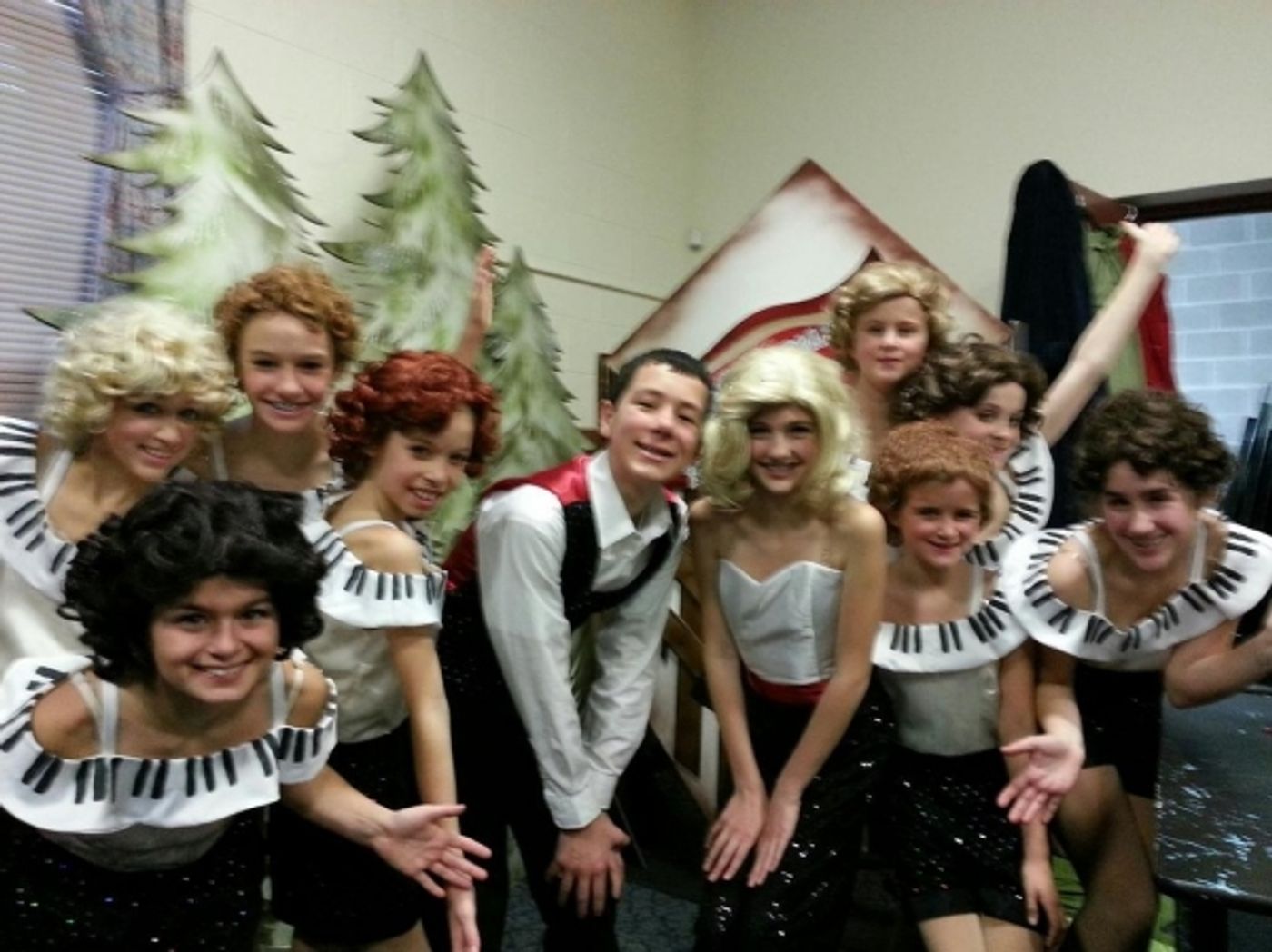 Photo Flash: Saturday Intermission Pics, Dec 15 - NEWSIES, EVITA Send Thoughts to Newtown, SantaCon & More! Image