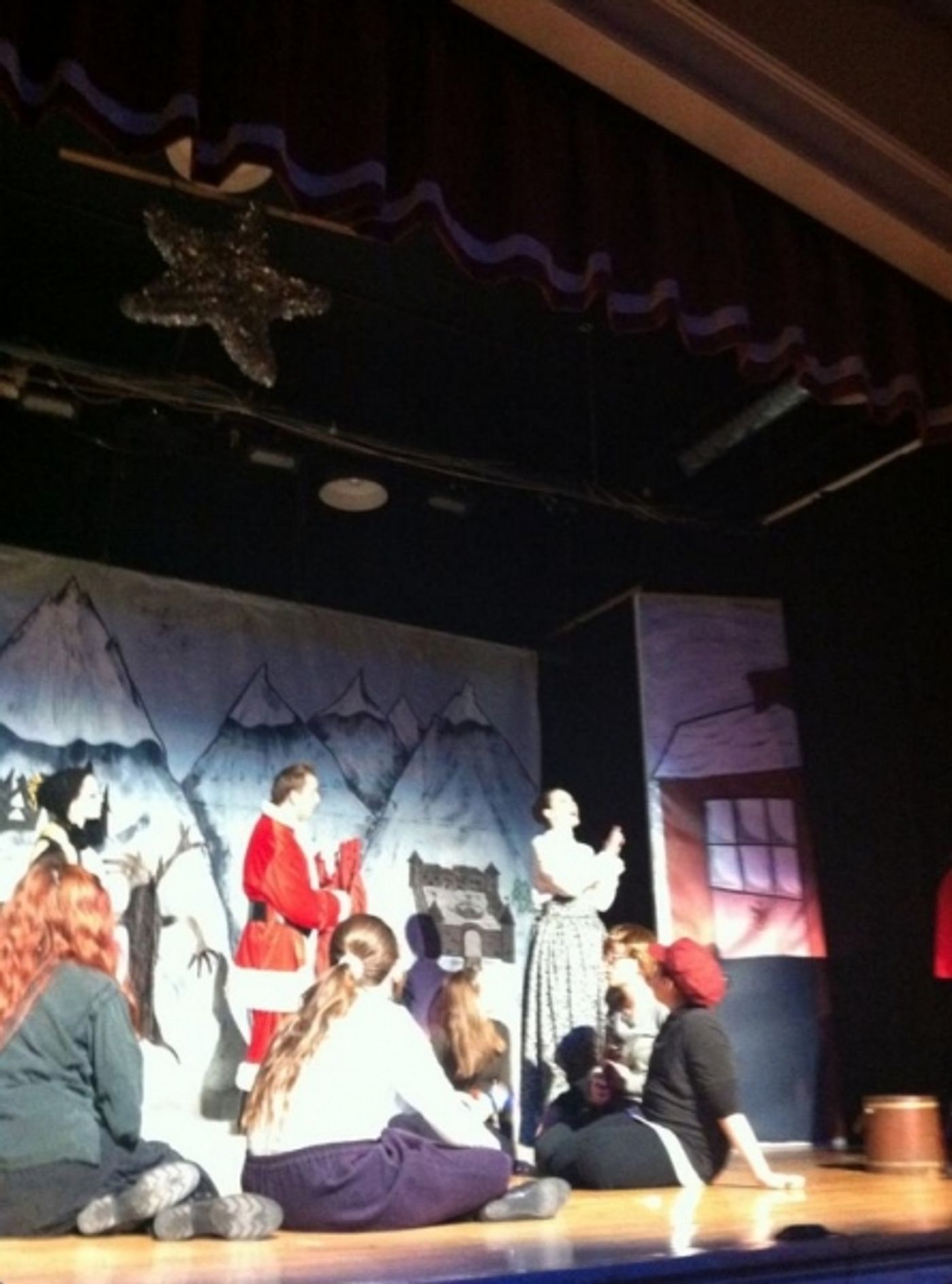 Photo Flash: Saturday Intermission Pics, Dec 15, Part 2 - More Heartfelt Newtown Tributes and Christmas Cheer!  Image