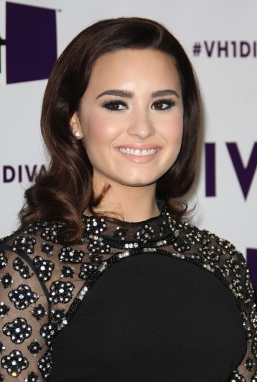 Photo Flash: On the Red Carpet at Last Night's VH1 DIVAS Image