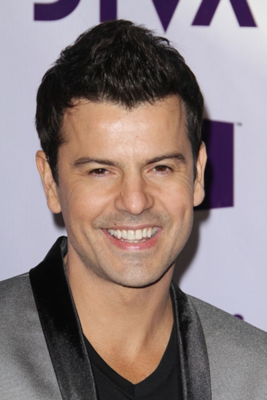 Photo Flash: On the Red Carpet at Last Night's VH1 DIVAS Image