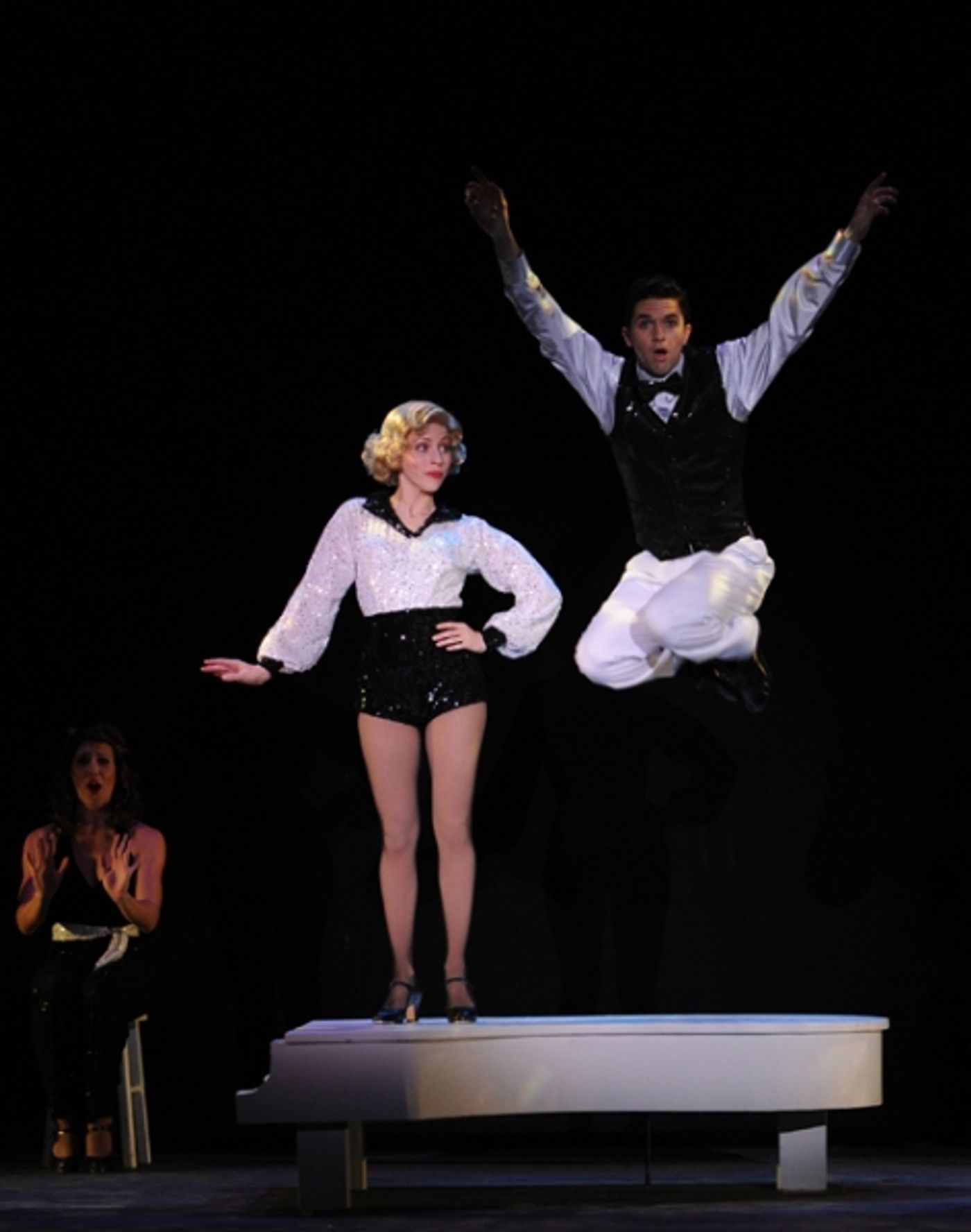 Photo Flash: First Look at San Diego Musical Theatre's WHITE CHRISTMAS  Image
