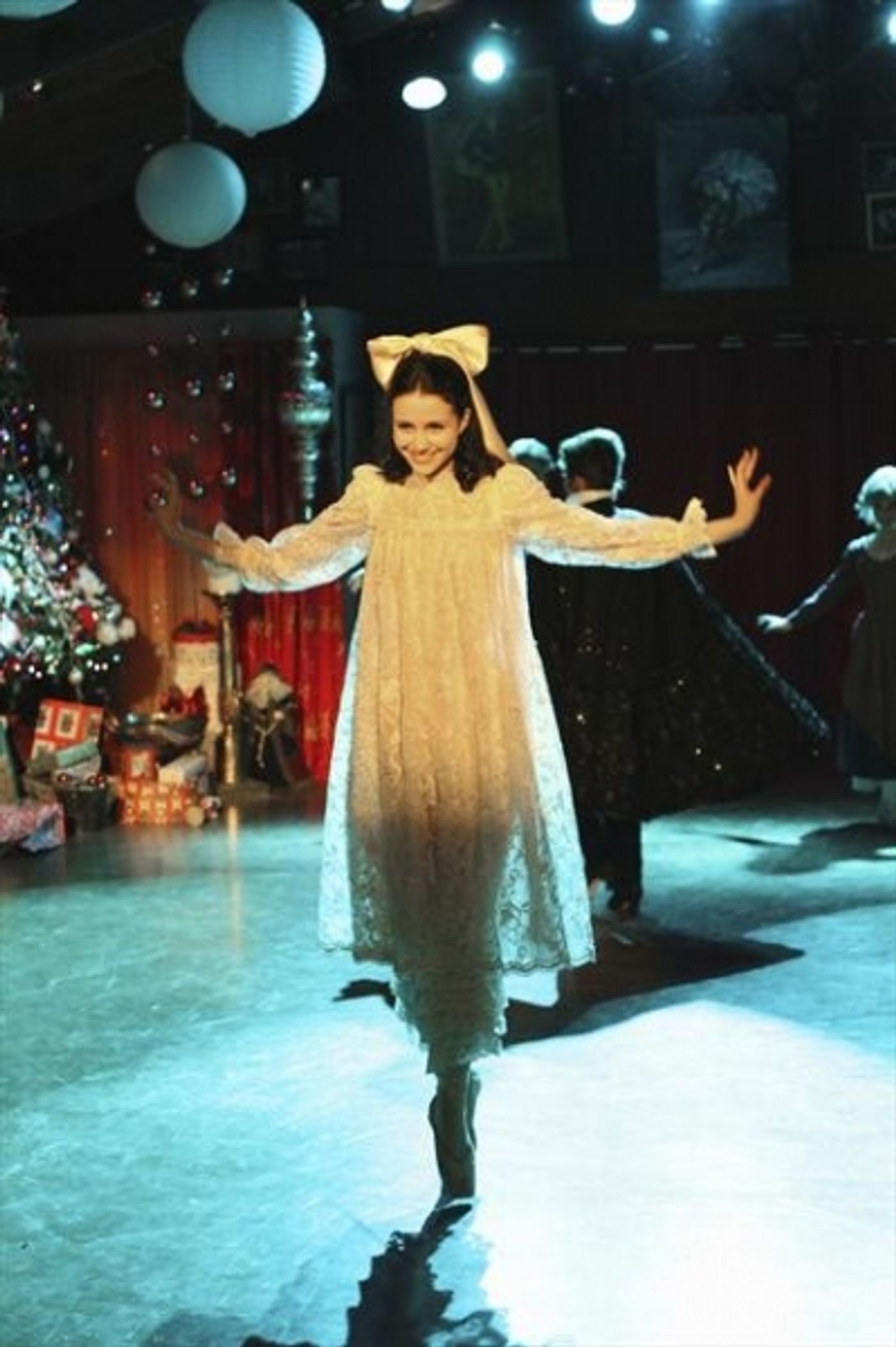Photo Flash: First Look at BUNHEADS' Winter Return! Premiere Set for 1/7  Image