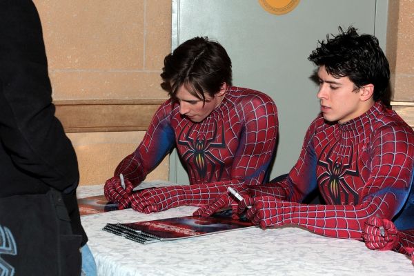 Reeve Carney, Craig Henningsen Photo