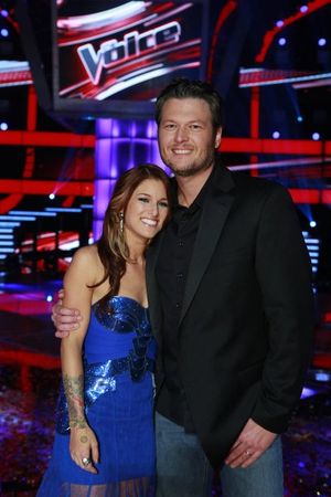 Cassadee Pope, Blake Shelton Photo