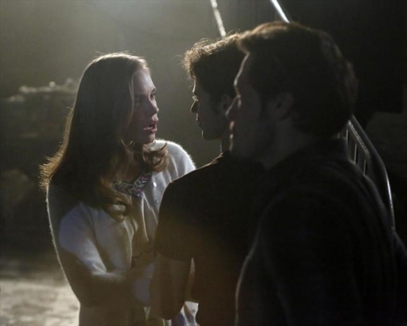 Photo Flash: First Look - REVENGE's Midseason Return, 1/6  Image