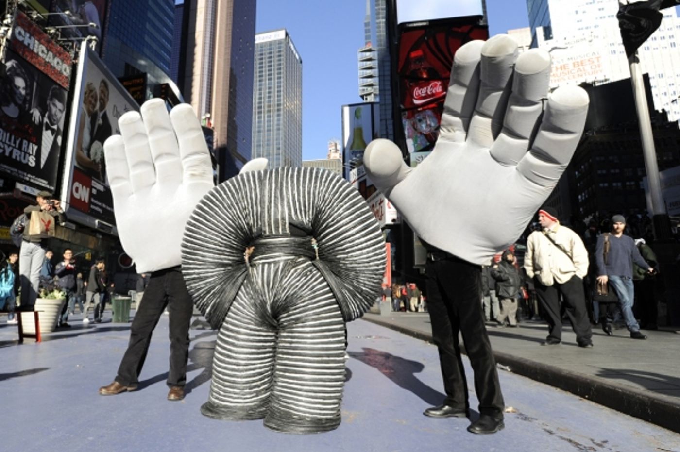 Photo Flash: Mummenschanz's Slinky Man and Two Giant Hands in Times Square  Image