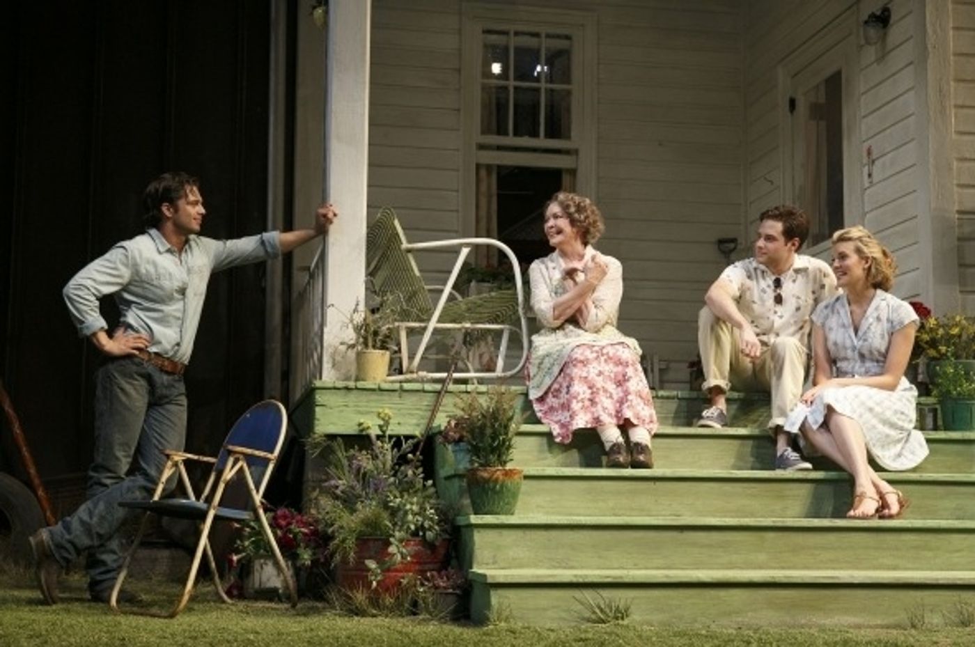 Photo Flash: First Look at PICNIC in Performance - Sebastian Stan, Maggie Grace and More!  Image
