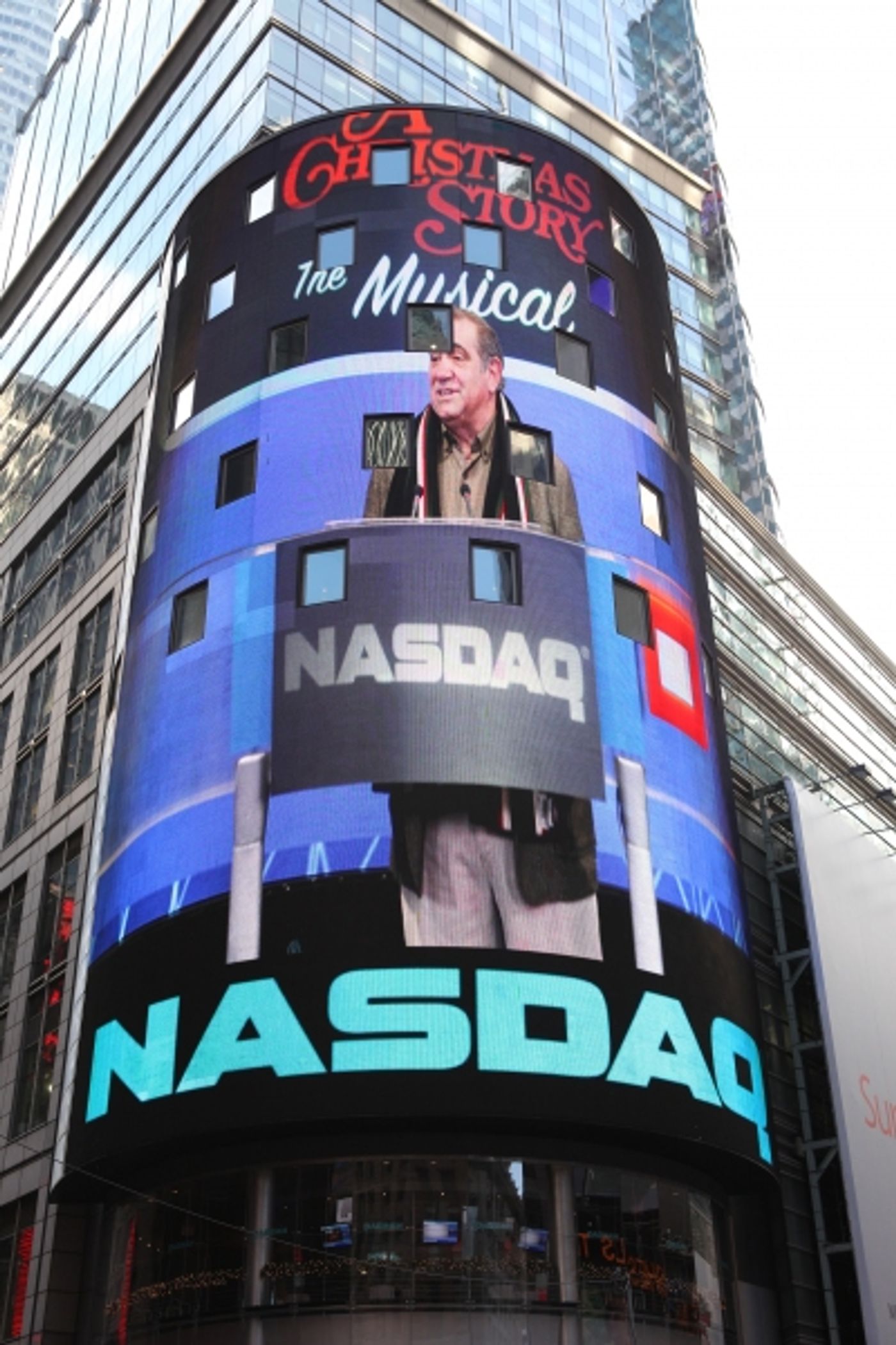 Exclusive Photo Coverage: A CHRISTMAS STORY Cast Visits NASDAQ Times Square  Image