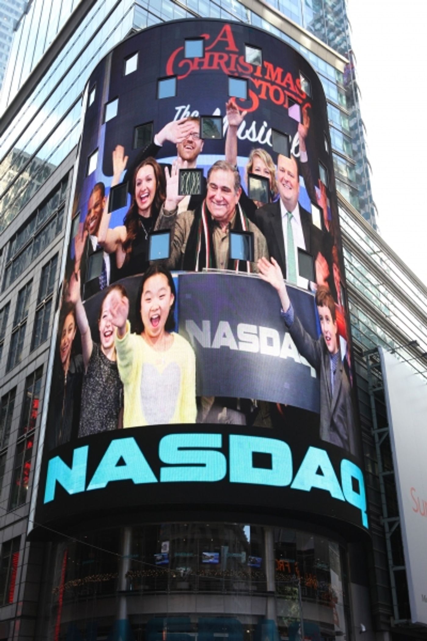 Exclusive Photo Coverage: A CHRISTMAS STORY Cast Visits NASDAQ Times Square  Image