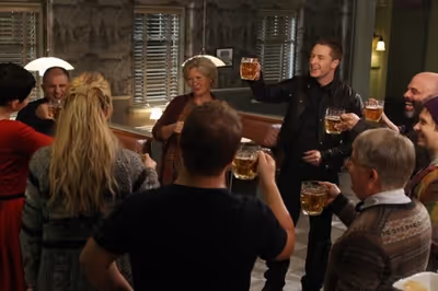 GINNIFER GOODWIN, FAUSTINO DI BAUDA, JENNIFER MORRISON, BEVERLEY ELLIOTT, MICHAEL COL Photo