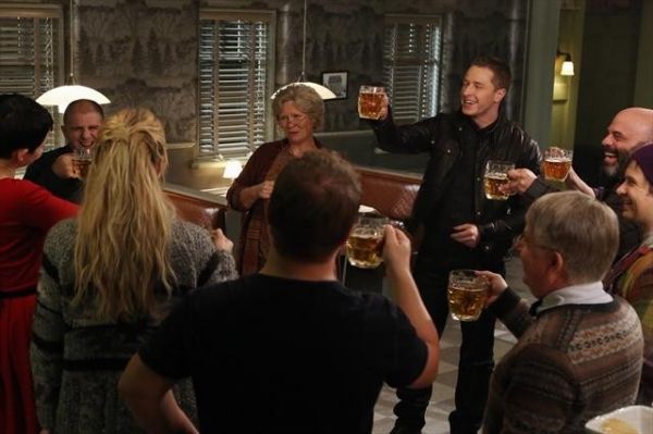 GINNIFER GOODWIN, FAUSTINO DI BAUDA, JENNIFER MORRISON, BEVERLEY ELLIOTT, MICHAEL COL Photo